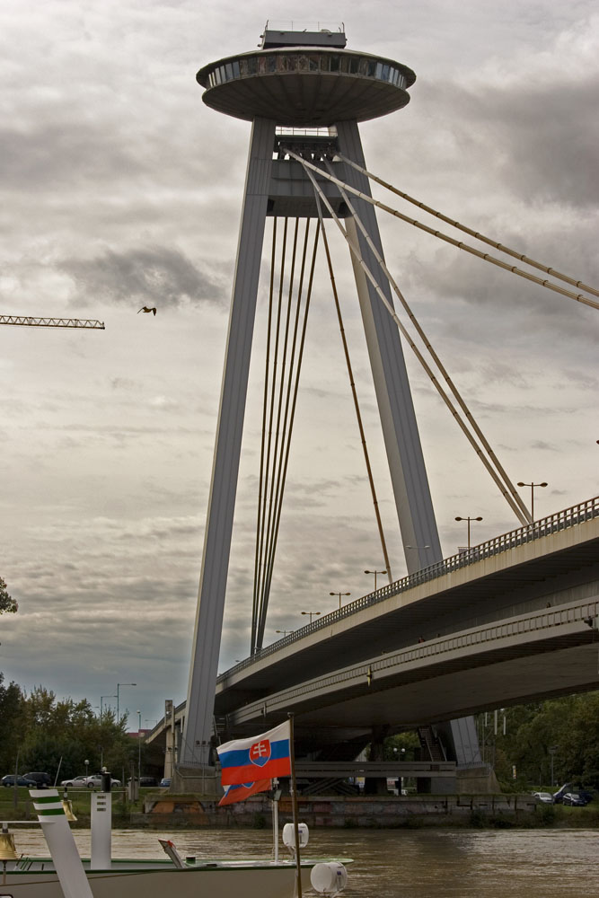 6562 Bridge over the Danube