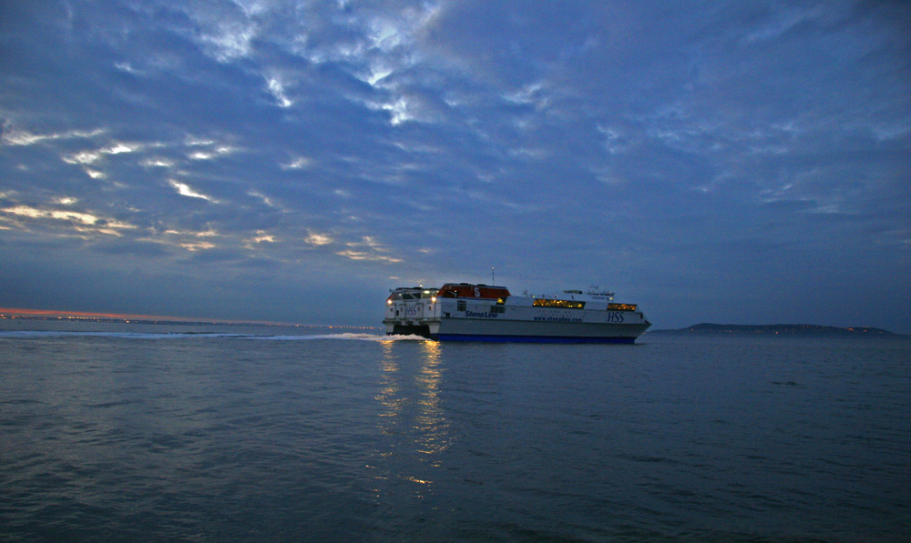 2096 HSS Ferry