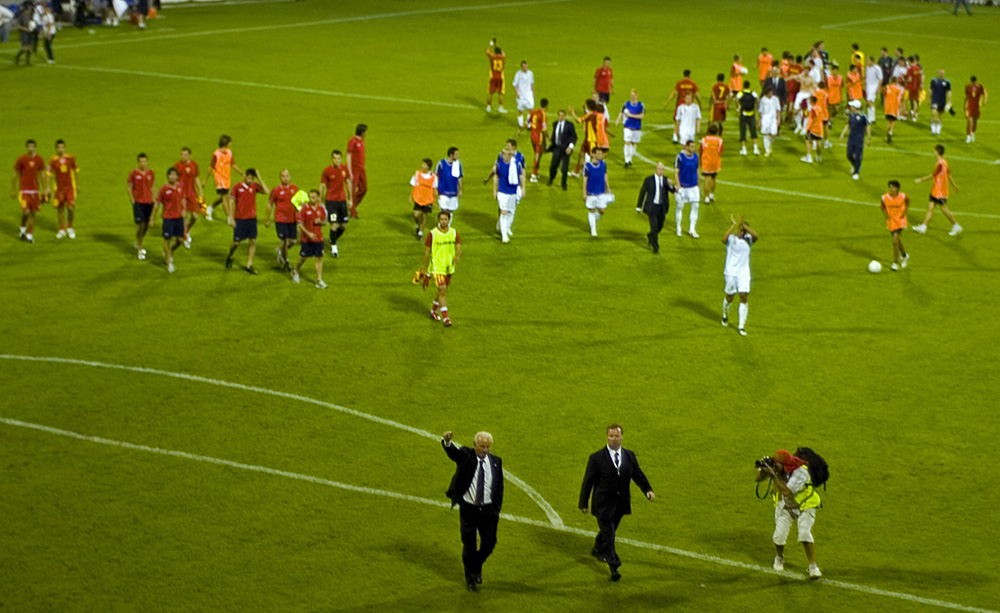 2959 Trapattoni Salutes the Fans